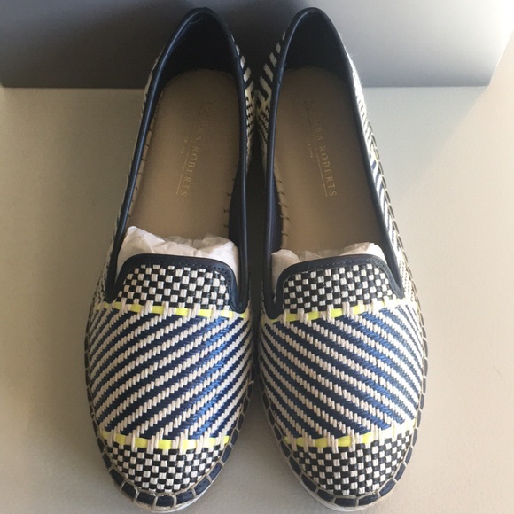 BNWT Sondra Roberts Ellie Multi Navy Wedge - Picture 2 of 8